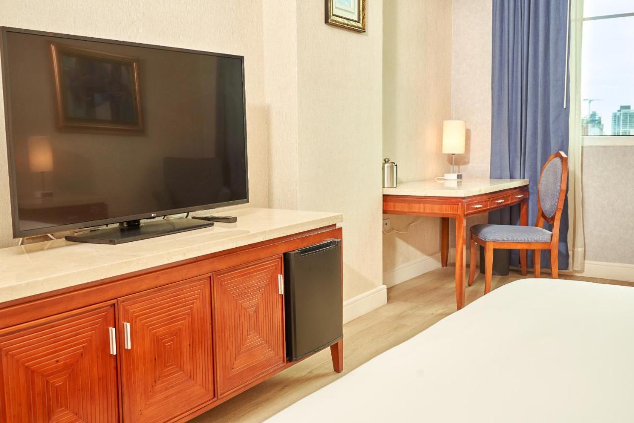 Waymore & Casino Hotel