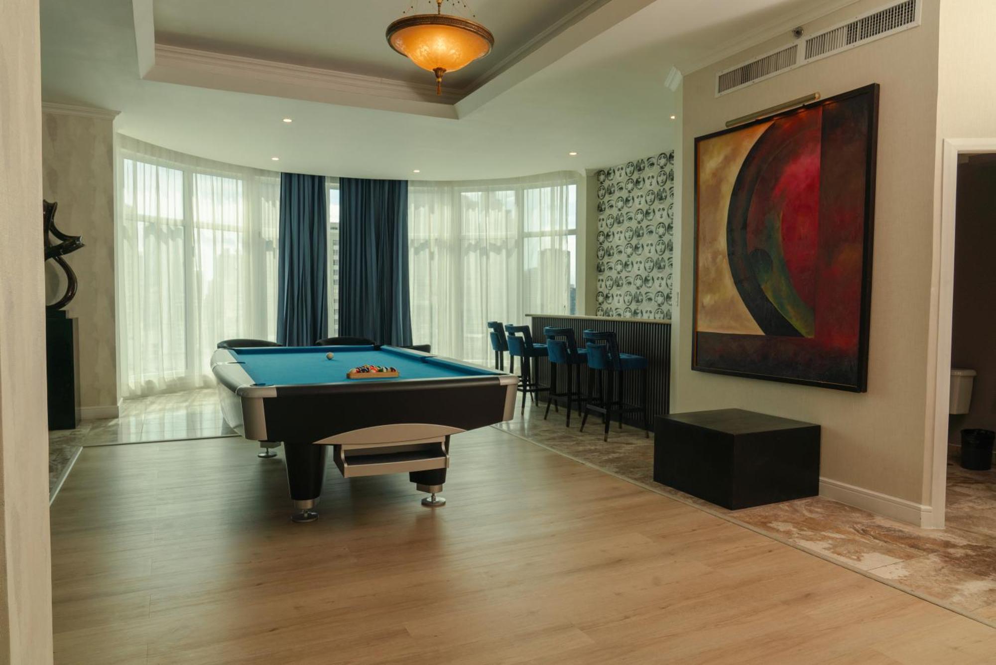 Waymore & Casino Hotel 5*