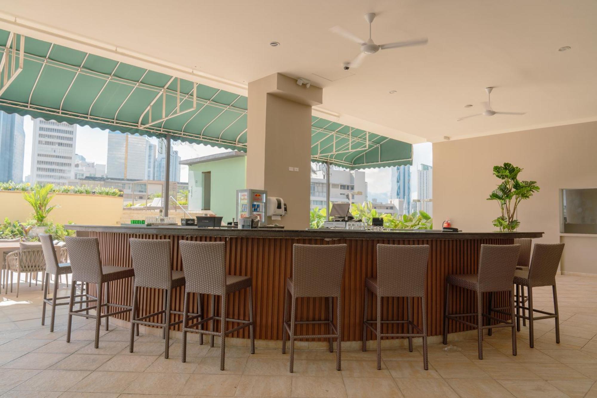 Waymore & Casino Hotel 5*